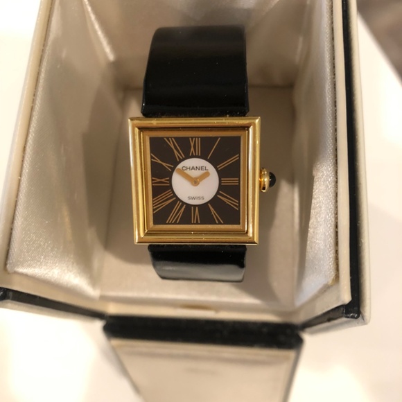 CHANEL WATCH - Picture 14 of 16